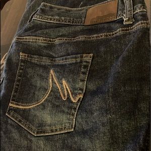 Maurices NWOT size 18 long plus size jeans